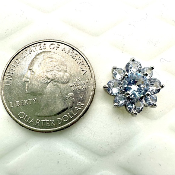 NWOT -  Stunning Cubic Zirconia Post Earrings - Picture 10 of 10